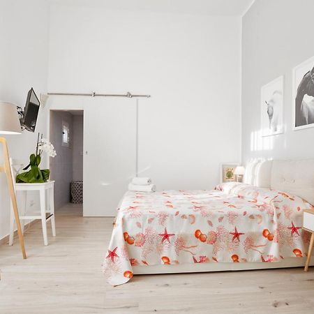 Maison San Michele Lovely Apartment Trani Exterior photo